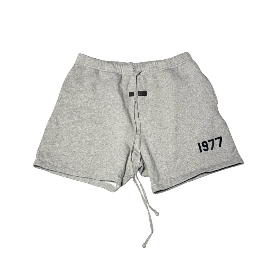Fear of God Essentials 1977 Sweat Shorts Heather Grey Mens XL Fleece Drawstring